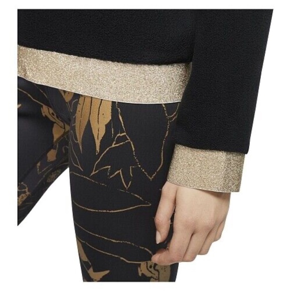 Nike Therma Fleece Pullover (Worn Once) - Picture 4 of 12